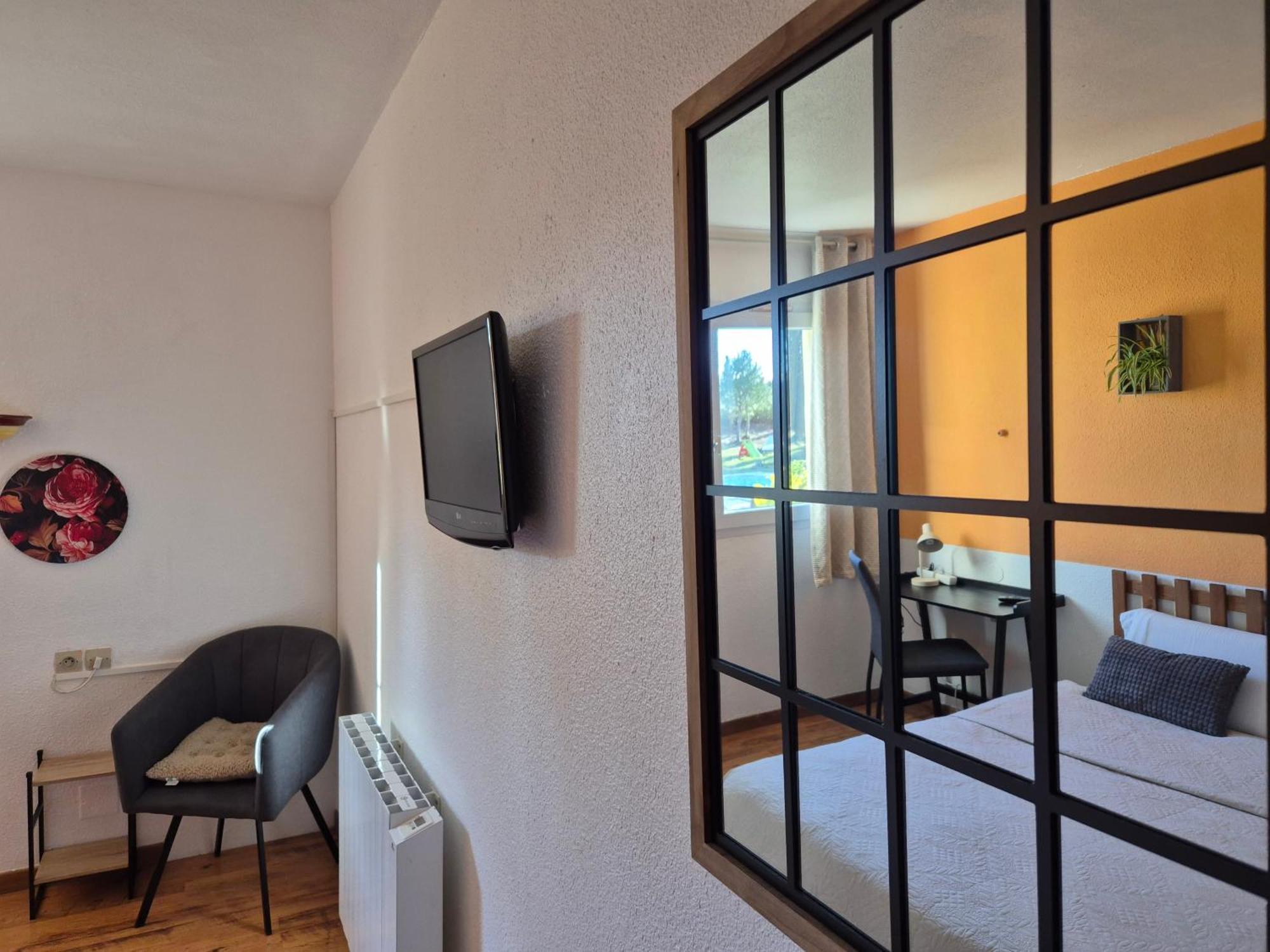 Bel Hotel Restaurant La Gentilhommiere Trèbes Zewnętrze zdjęcie